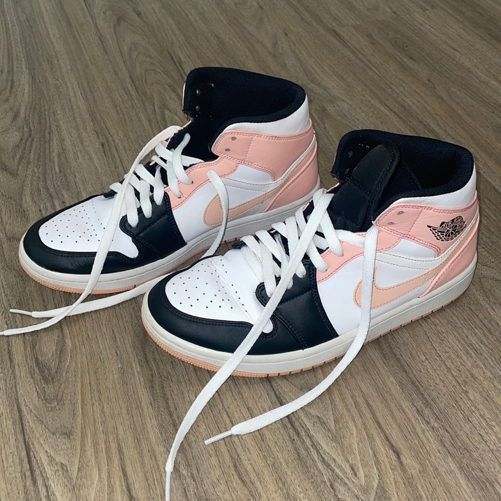 🔥Nike Air Jordan Men’s sneakers - Picture 1 of 6